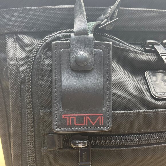 Tumi Alpha 3 Black Nylon Handles & Shoulder Strap T-Pass Laptop Briefcase Sz L - Picture 9 of 16
